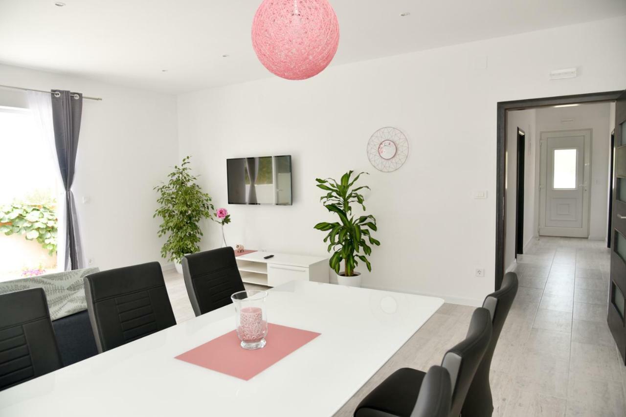 Apartment Eli - Sea View Mlini Bagian luar foto